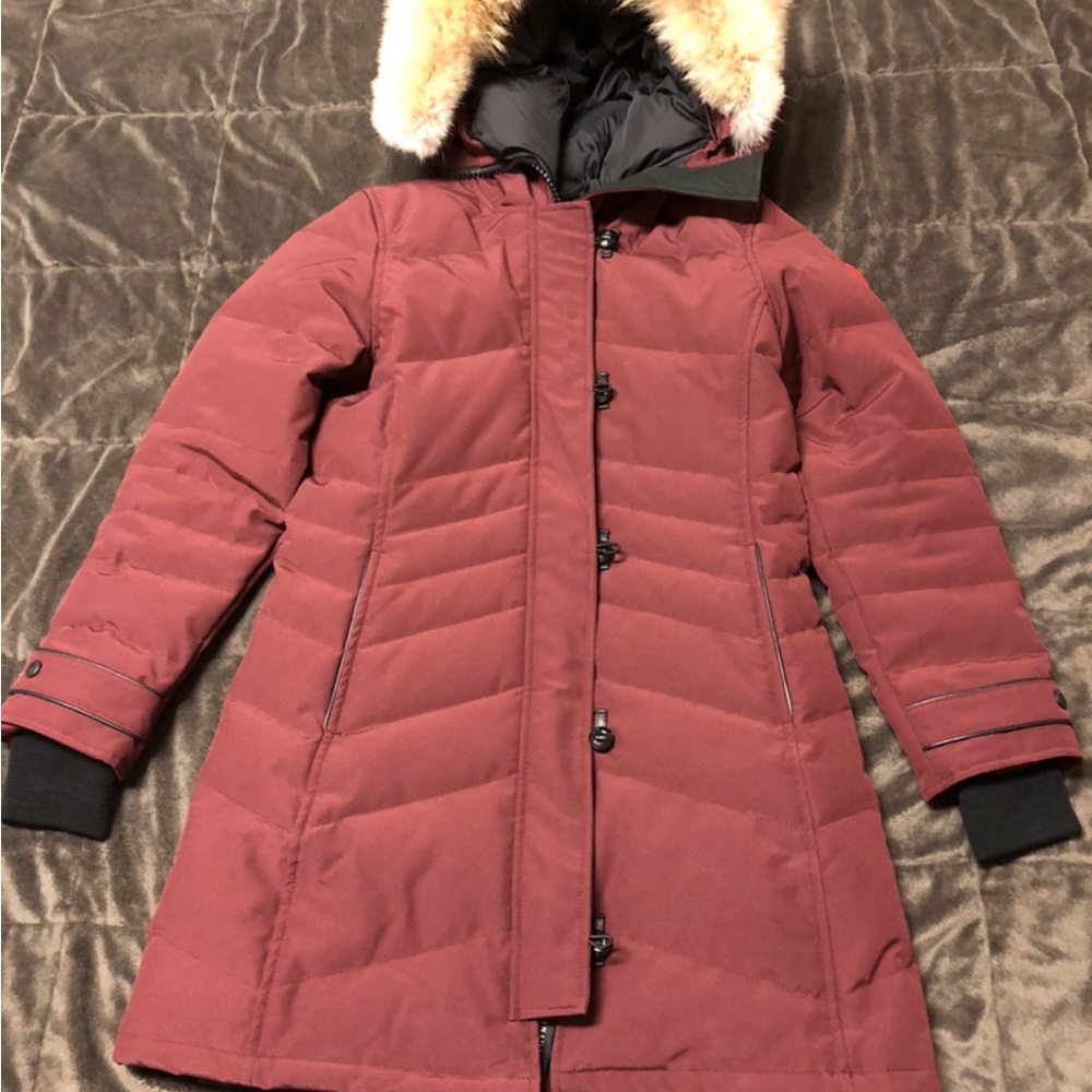 Like new Canada goose long jacket